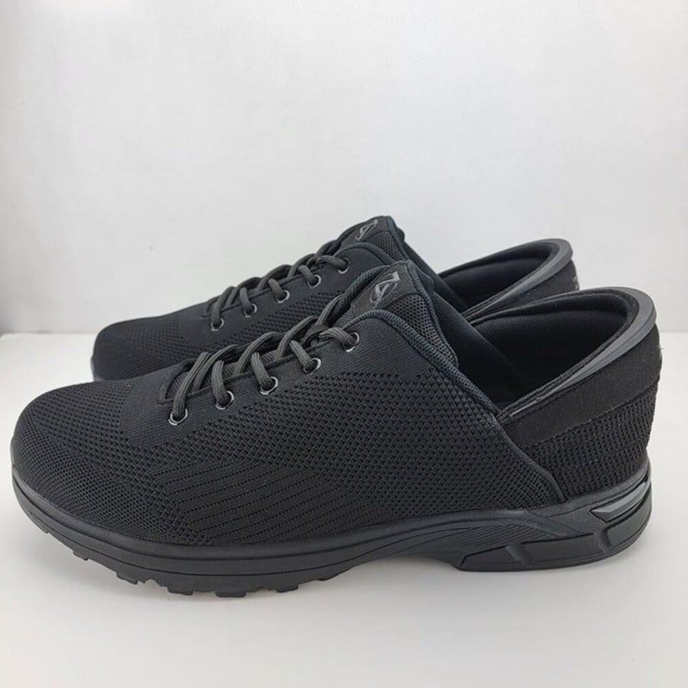 Zeba Mens Size 15 X-WIDE Jet Black Sneakers Z20M10X NWOB W/ Socks & Laces